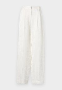 Bílé, široké kalhoty vyrobené z hladké, texturované látky s jemným květinovým vzorem a skládáním v přední části.