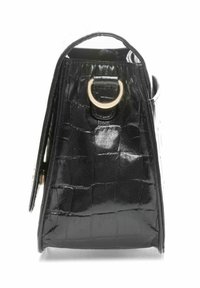Czarna torebka z lakierowanej skóry o prostokątnym kształcie, z teksturowanym wzorem krokodyla oraz złotym metalowym pierścieniem z boku.