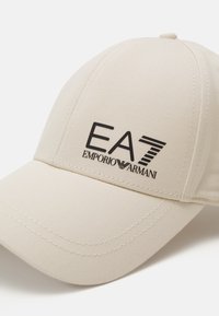 EA7 Emporio Armani TRAIN CORE ID LOGO UNISEX - Šiltovka - beige