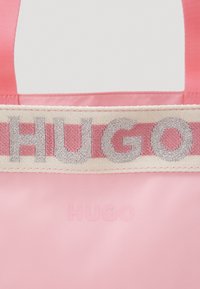HUGO BECKY TOTE UNISEX - Velika torba - pastel pink