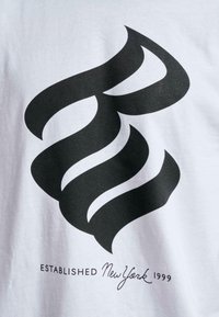 Unselected, white black