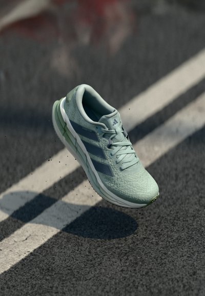 adidas Performance ADISTAR 4