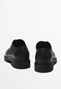 Thumbnail Image 4