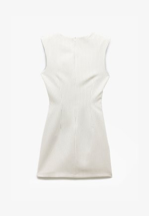 Valkoinen istuva mekko, jossa on pystysuorat raidat, hihaton malli, takana vetoketju ja sauma-allekirjoitus vartalon muotoilua varten.