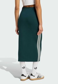 adidas Originals KNIT SKIRT - Uska suknja - aurora ink