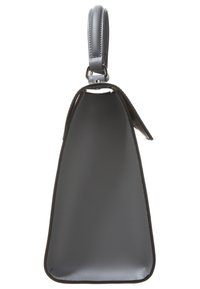 Szara skórzana torebka o zgeometryzowanym, kanciastym kształcie i pojedynczym uchwycie u góry. Charakteryzuje się gładkim wykończeniem i kontrastującymi detalami w przeszyciach.