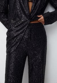 PULL&BEAR Broek - black