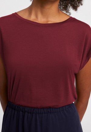 Jednoduché tričko - red