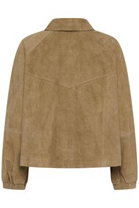 Világosbarna szarvasbőr kabát mű krokodil mintával, elasztikus mandzsettákkal és hátul hegyes alakú vállrész részlettel.