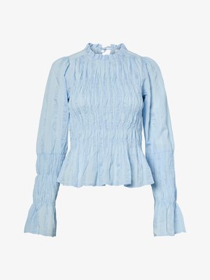 Blusa azzurro chiaro a maniche lunghe con collo alto arricciato, tessuto texturizzato raccolto, polsini svasati e chiusura con laccio sul retro.