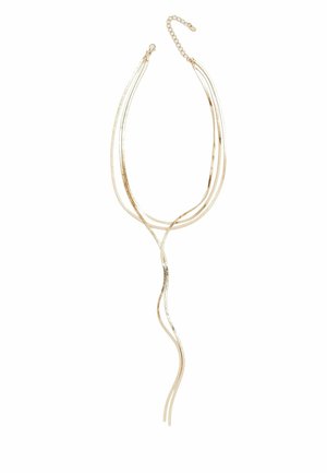 Collana a più fili in oro con forme ondulate; presenta una texture metallica liscia e riflettente e una catena regolabile per la personalizzazione della lunghezza.