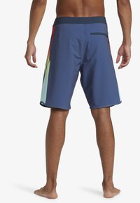 Quiksilver SURFSILK HOLMES 20  - Plavecké šortky - blue orange
