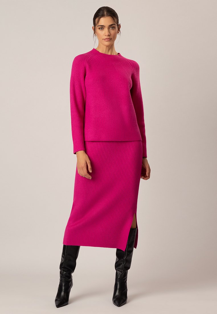 Apart Trui donkerroze Apart Trui donkerroze