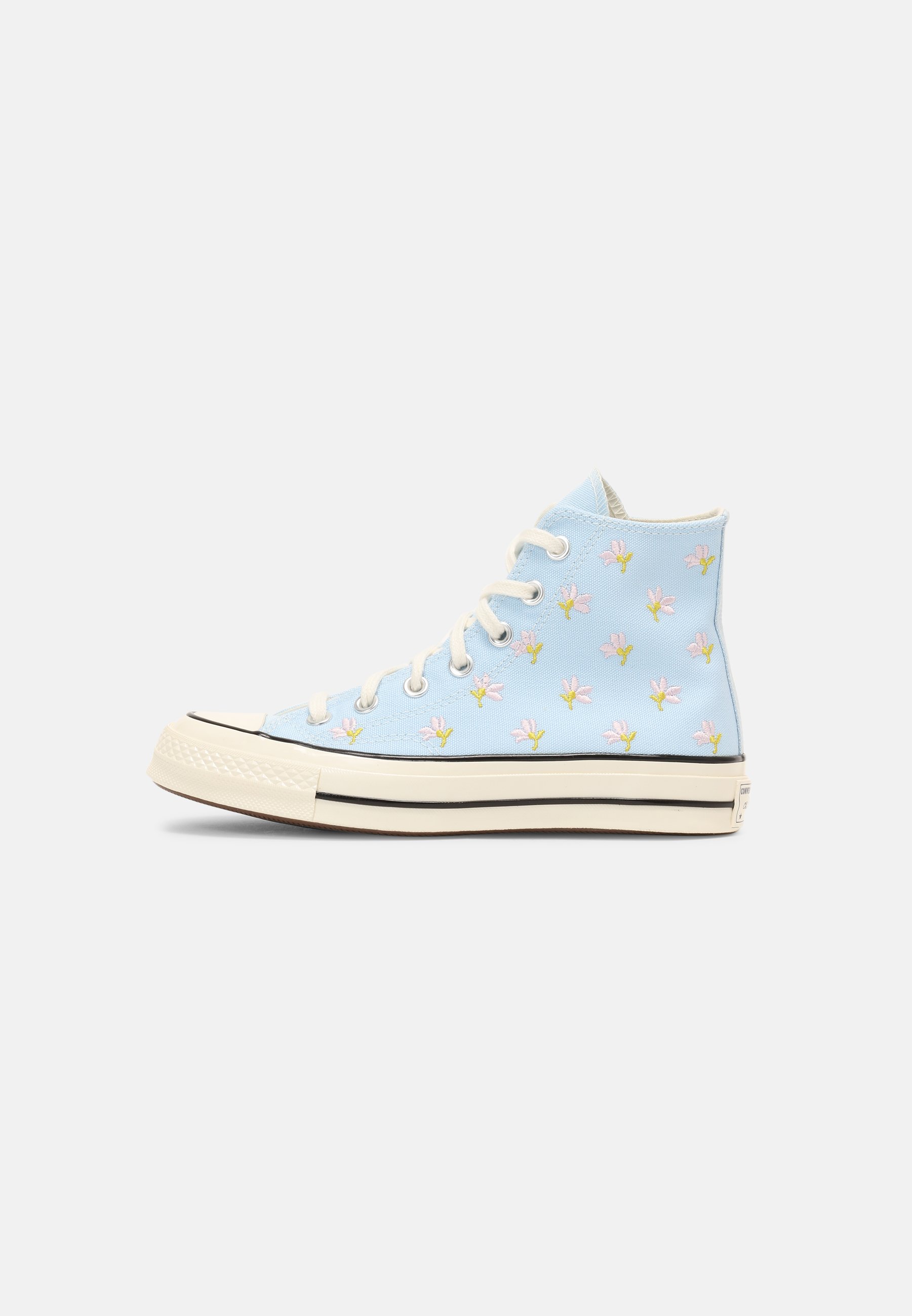 black converse embroidered