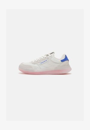 CLUB LEGACY UNISEX - Trainers - true grey/dynamic red/court blue
