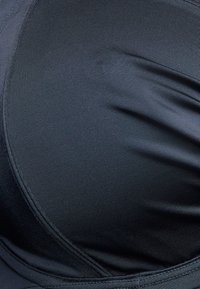 Thumbnail Image 3