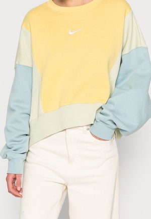 Sweater - multi-coloured