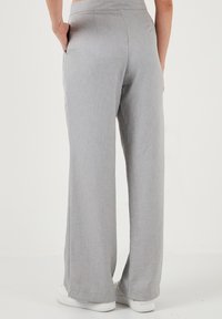 LELA REGULAR FIT - Bukser - grey