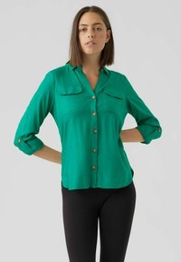 Vero Moda VMBUMPY L/S NEW NOOS - Button-down blouse - pepper green