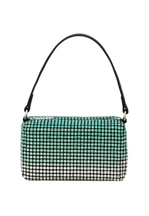 Paillettentasje met een rechthoekige vorm, met een verloop van turquoise en zilver tinten, zwarte schouderband en metalen hardware accenten.