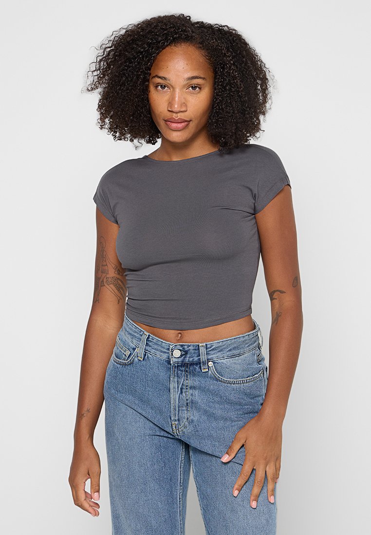 Mango T-shirt basic grijs Mango T-shirt basic grijs