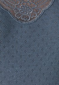 Damart AJOURÉE GUIPURE À L ENCOLURE  - Maglietta intima - gris ardoise