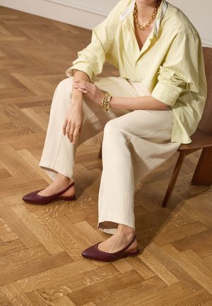 Manfield, Slingback ballerina´s - rot