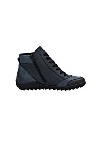 Schwarze und blaue High-Top-Stiefel mit einem geschichteten Design, ausgestattet mit einem seitlichen Reißverschluss, strukturierter Lederoberfläche und einer robusten, gezackten Sohle.