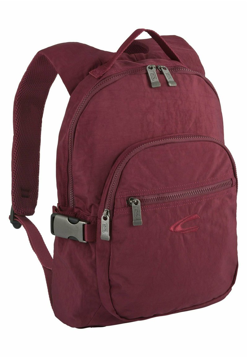 Burgunderfarbener Rucksack aus Nylon mit strukturiertem Finish. Verfügt über zwei Reißverschlussfächer, verstellbare Träger und einen oberen Griff.