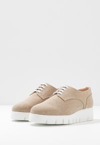 Unisa Stringate - beige