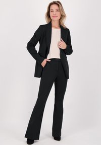 JE M'APPELLE FLARE TRAVEL - Broek - zwart