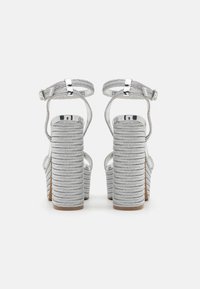 Steve Madden LAYERED - Kõrge kontsaga sandaalid - silver