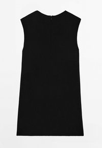 Robe noire sans manches, longueur au genou, avec col montant et fermeture éclair au dos, présentée à plat sur fond blanc.