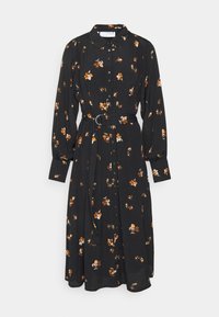 Svart långärmad klänning med ett blommönster i orange och vitt, knäppning framtill och ett matchande bälte vid midjan.