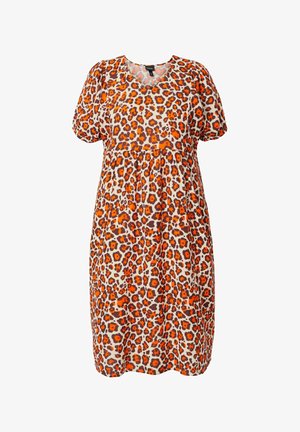 Oranssi- ja ruskeankirjava leokuosinen polvipituinen mekko, jossa on lyhyet puffihihat ja V-pääntie.