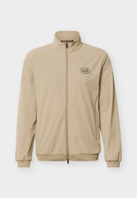 Επιλέχθηκε, roasted cashew