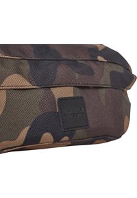 Urban Classics URBAN CLASSICS CAMO SHOULDER BAG - Ľadvinka - wood camo