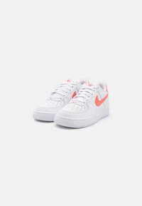 Nike Sportswear AIR FORCE 1 - Joggesko - white/magic ember