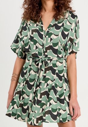 Robe chemise - green