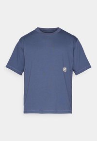 Tricou bleu marin din bumbac, cu guler rotund, mâneci scurte și o mică etichetă cu logo pe partea stângă a frontului.