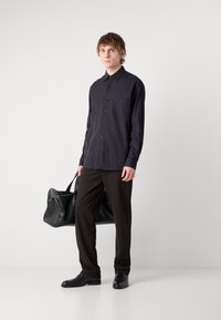 Thumbnail Image 6