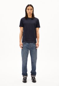 ARMEDANGELS JAAMEL STRUCTURE - T-Shirt basic - night sky