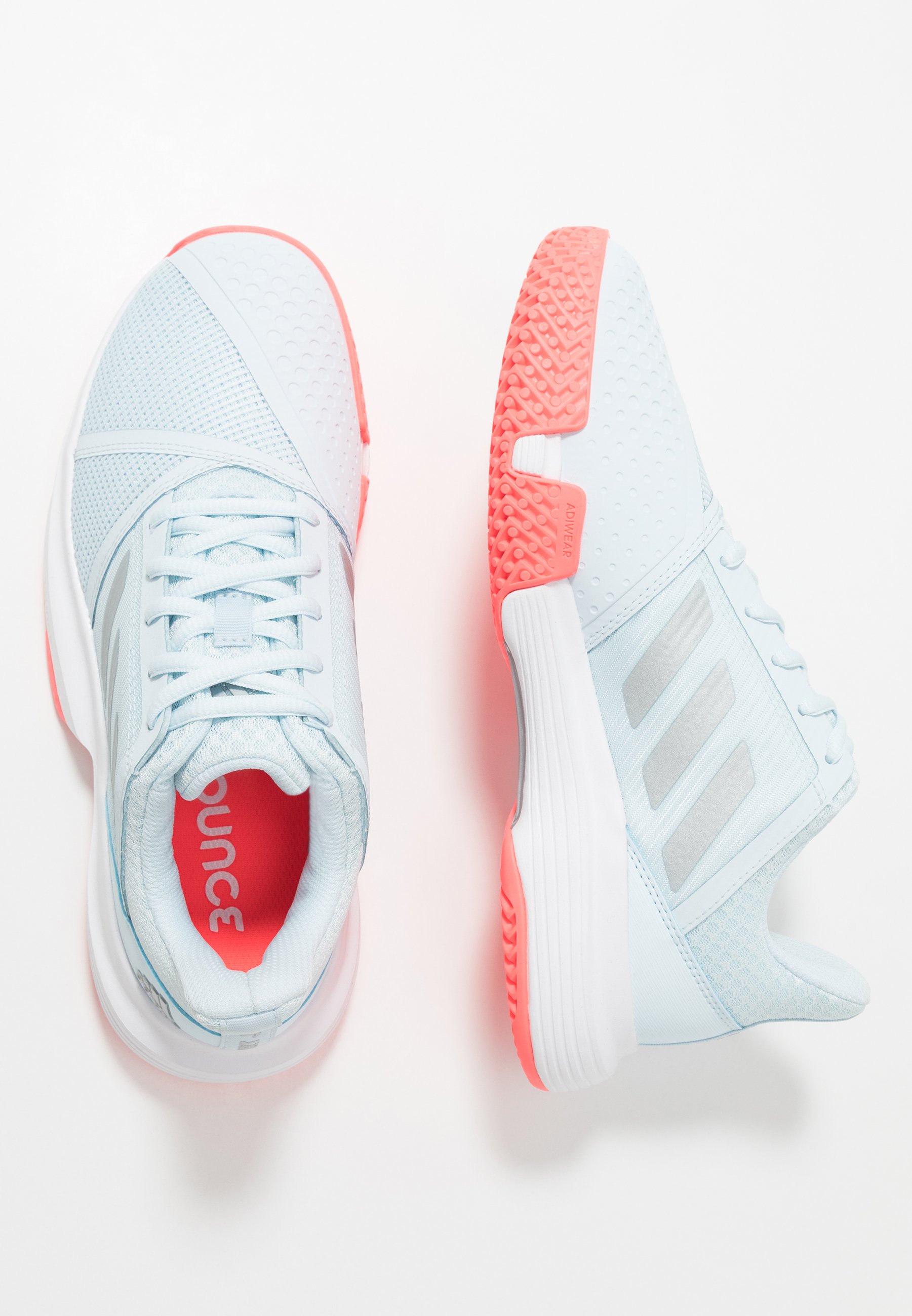 adidas Performance COURTJAM BOUNCE - Multicourt tennis shoes - sky ... adidas Performance COURTJAM BOUNCE - Multicourt tennis shoes - sky ...