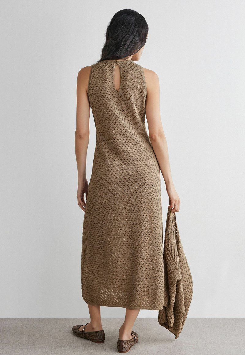 designers remix dress Claire Gown White tone on tone drawstring Custom made deep V Size:64 snap bottom