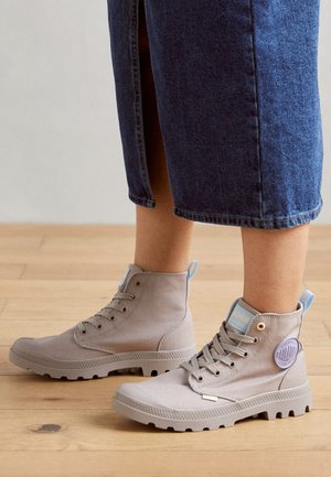 PAMPA MONOPOP - Boots à talons - grey/berry