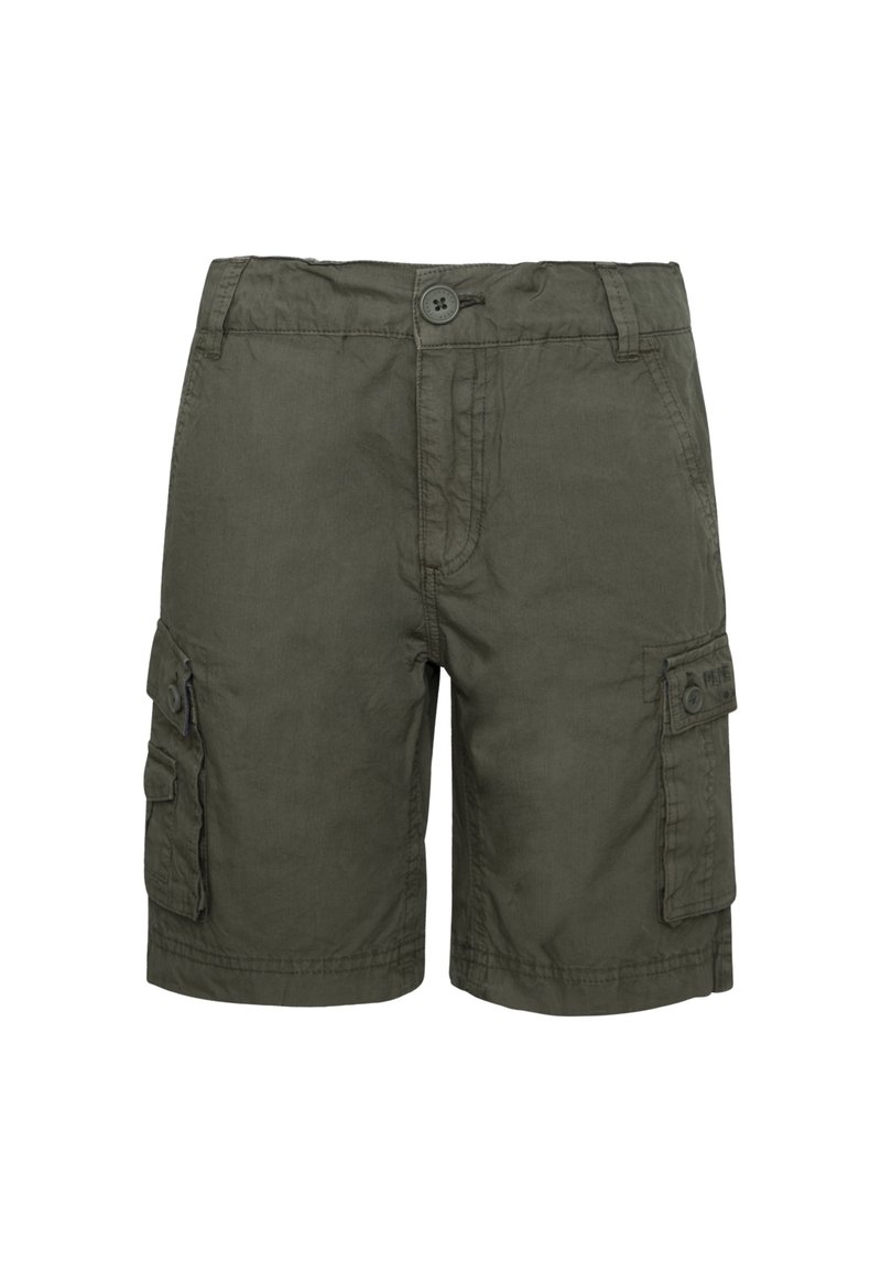 Olivově zelené cargo šortky s knoflíkovým zapínáním, poutky na opasek a klopovými kapsami po obou stranách na bílém pozadí.