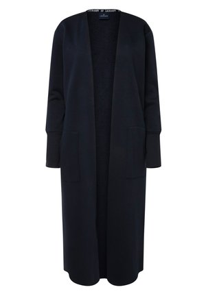 Langer marinefarbener Cardigan aus weichem Stoff, mit lässig fallenden Schultern, offener Vorderseite, zwei Fronttaschen und gerippten Ärmeln.