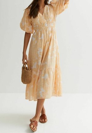 Hverdagskjole - white