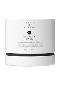 Weißer runder Behälter mit strukturierter Oberfläche, schwarzem Band und Etikett mit "Pestle & Mortar Glow Up Mask" sowie Produktdetails. 50g.