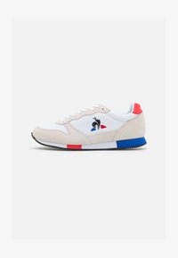 Le Coq Sportif - Baskets Alpha Tricolore 2220385 Optical White Fiery Red 333523 Le Coq Sportif - Baskets Alpha Tricolore 2220385 Optical White Fiery Red 333523